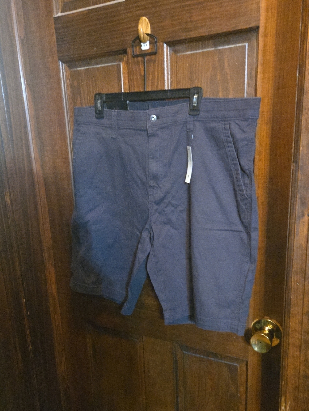 Weatherproof Men's Charcoal Flat-Front Casual Shorts Weatherproof. NWT